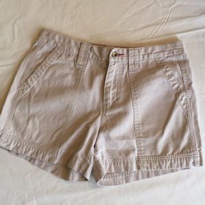 Tommy Hilfiger khaki shorts
